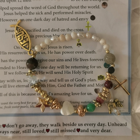 CHARITY - Gold Life of Jesus Bracelet - Picture 3 of 3